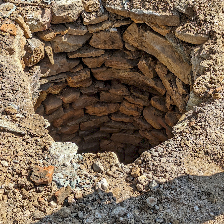 Blick in den historischen Brunnen